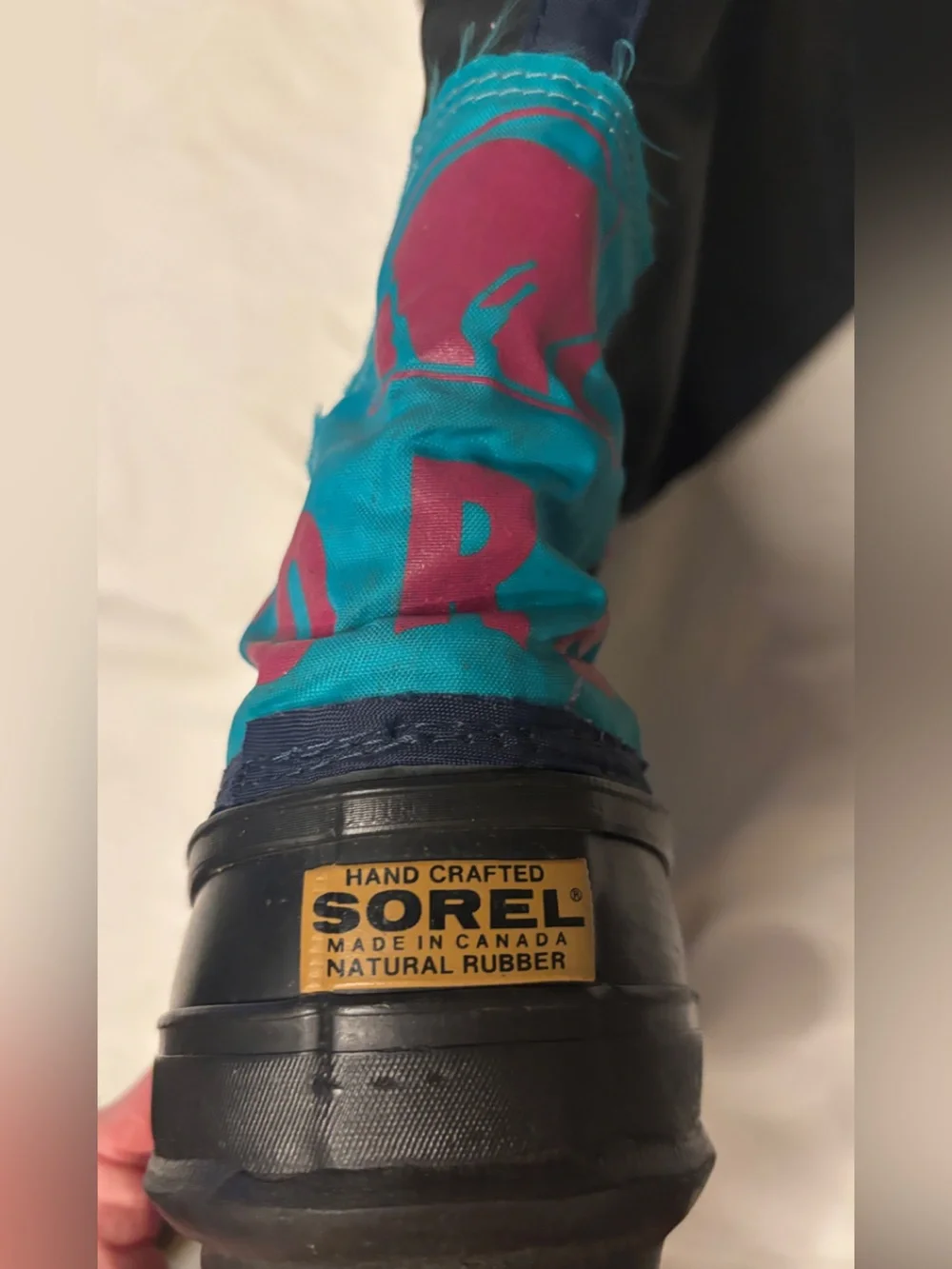 Vintage Sorel Women’s Size 9 Snow Boots Made in Canada Black Teal Pink Insulated